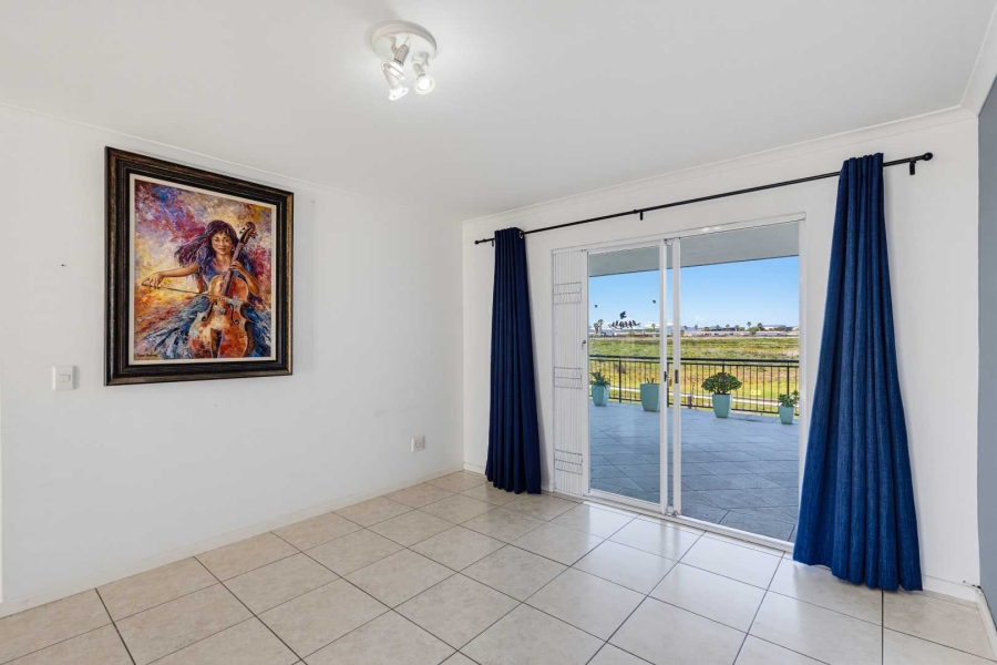 2 Bedroom Property for Sale in Royal Ascot Western Cape